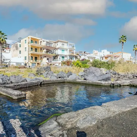 Seafront Apt With View In * Aci Castello